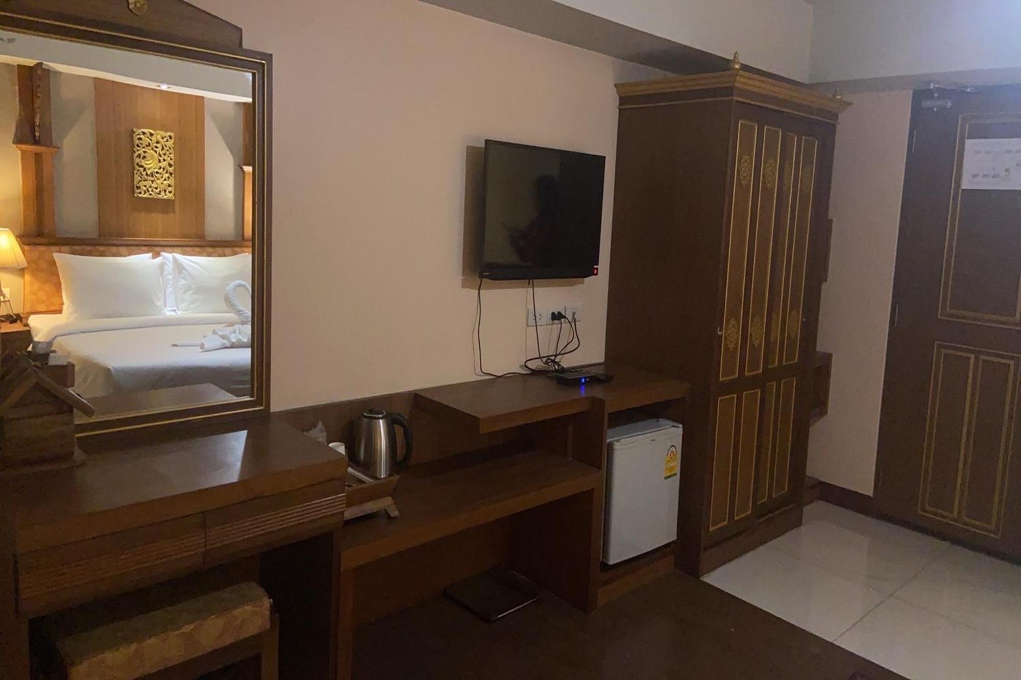 Kim Hotel At Morleng Bangkok Exterior photo